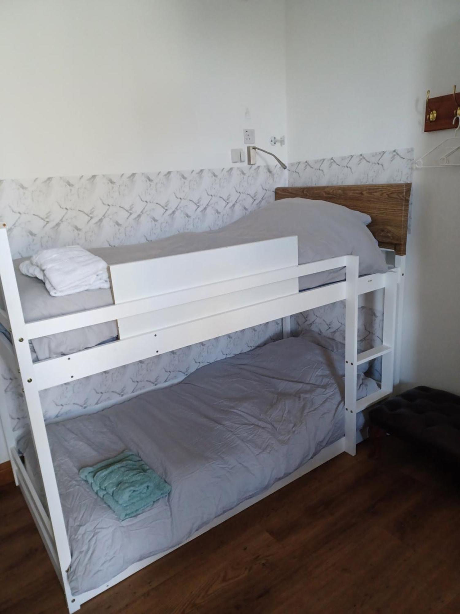 Voyage Hostel - Ensuite Family Rooms With Shared Kitchen Douglas Eksteriør bilde